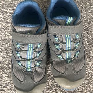Kids Merrell hiking shoe